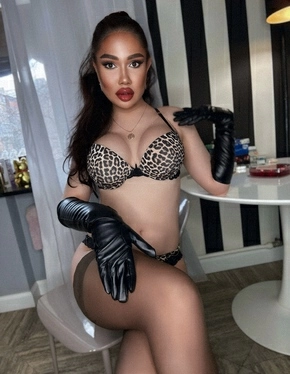 Alexandra (Shemale) Alexandra (Shemale)