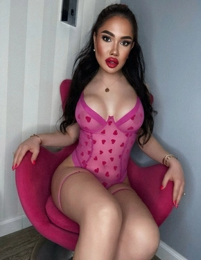 Alexandra (Shemale) Alexandra (Shemale)